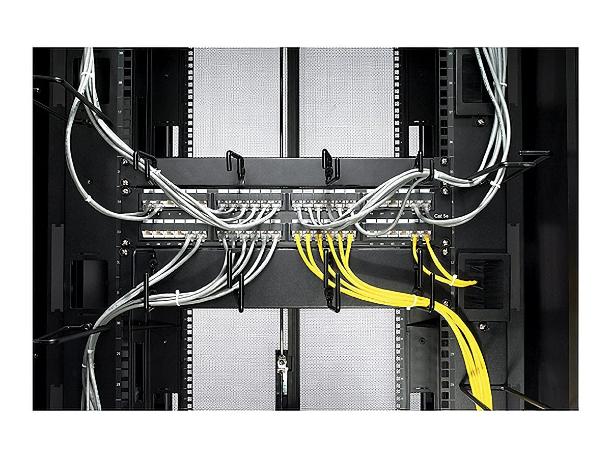 APC NetShelter SX 750mm Cable Ring Set