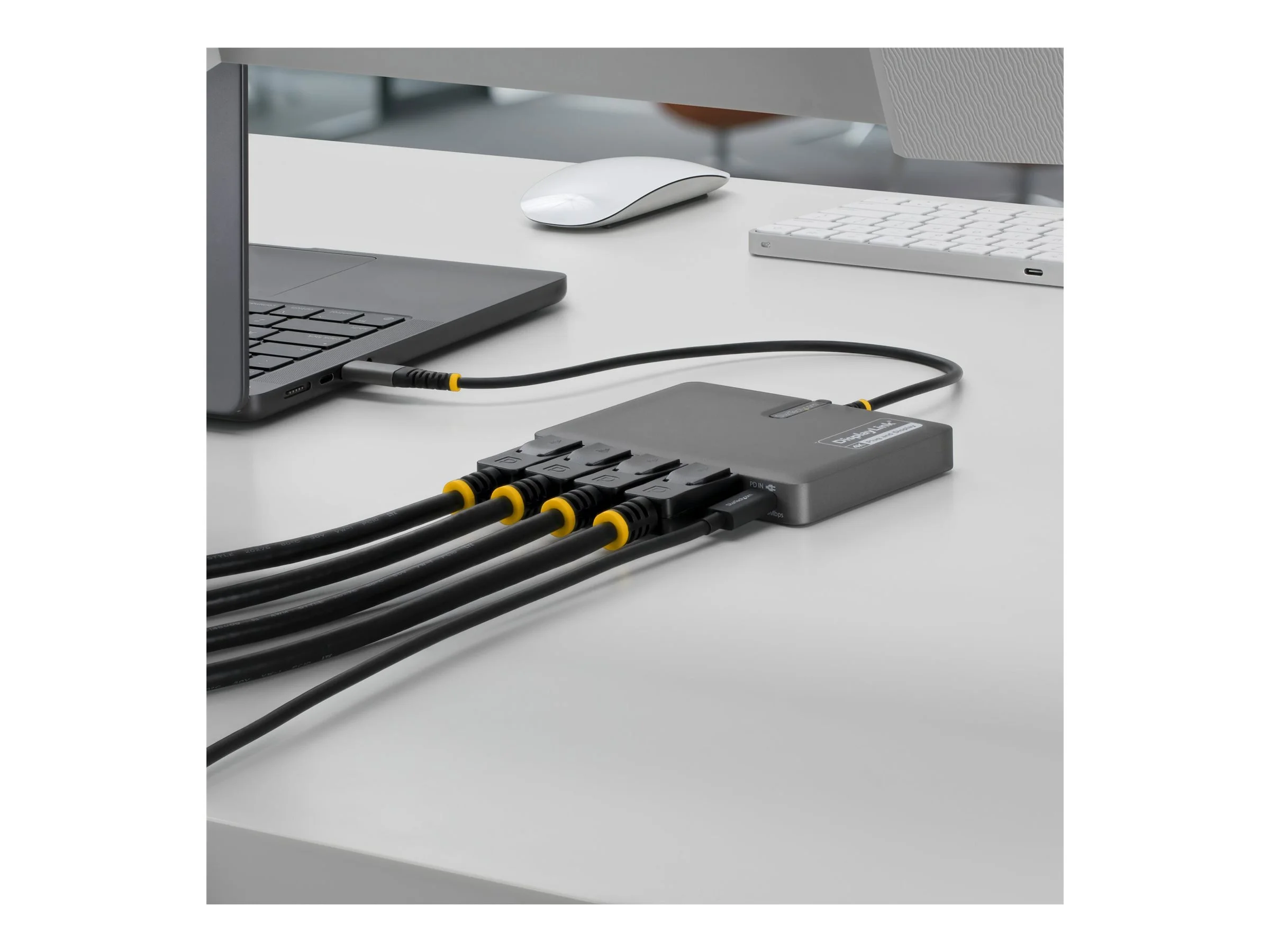 STARTECH USB-C zu 4-Monitor DP Adapter